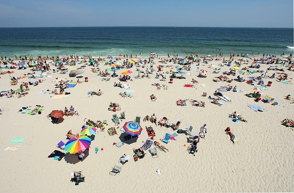 Hotel Charlee Villas Beach Hotel Oceanblock Seaside Heights Exterior photo